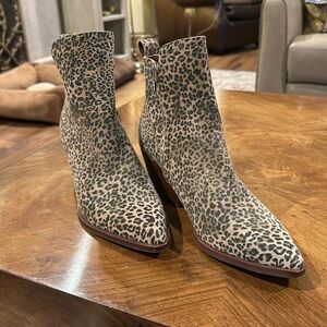 Dolce Vila Leopard 🐆 Boots